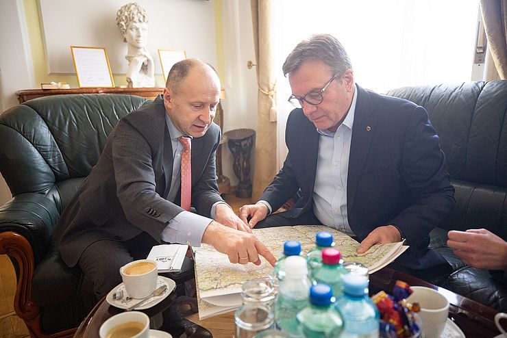 LH Günther Platter mit dem ukrainischen Botschafter in Wien.