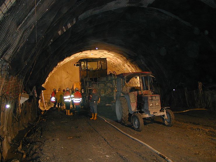 Vortrieb Strengener Tunnel 2004