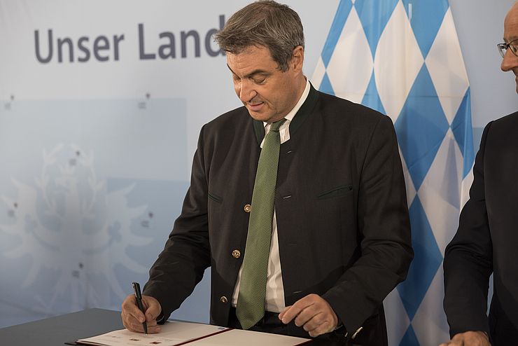Alle drei Länderchefs unterzeichneten das Positionspapier. Im Bild Bayerns Ministerpräsident Markus Söder. 