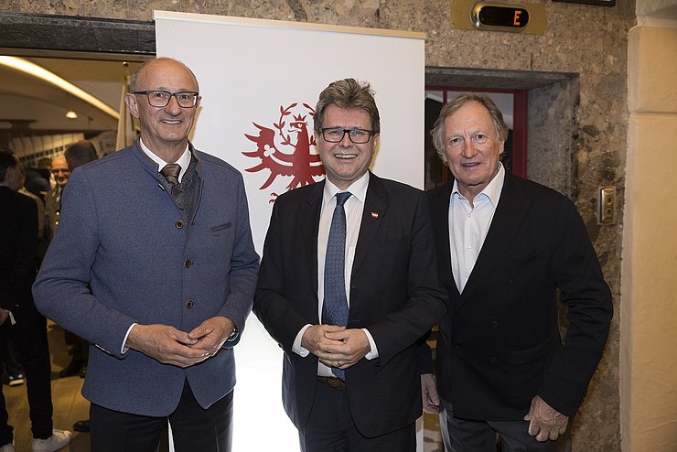 (v.li.) LH Anton Mattle, Bildungsminister Martin Polaschek, Ski-Legende Franz Klammer. 