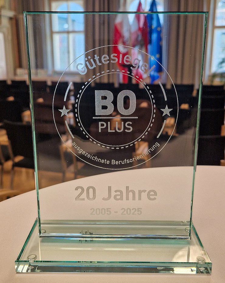 Insgesamt 19 Tiroler Schulen erhielten das Gütesiegel „Berufsorientierung Plus“ für das Schuljahr 2025/26.