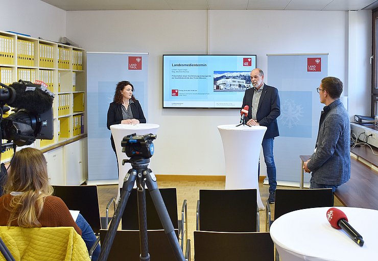 LHStvin Ingrid Felipe und CTUA-Leiter Manfred Recheis bei der Pressekonferenz in der CTUA