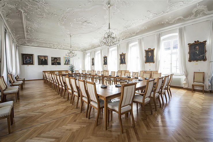 Die Ausschusssitzungen finden im Rokokosaal statt.