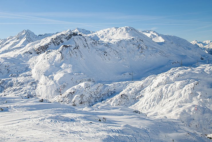 Schneebedeckter Berg