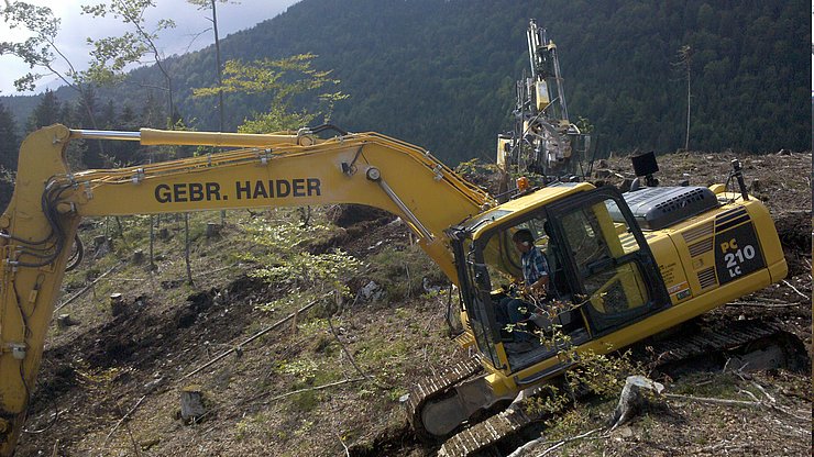 Abhumusieren - Bagger Gebr. Haider