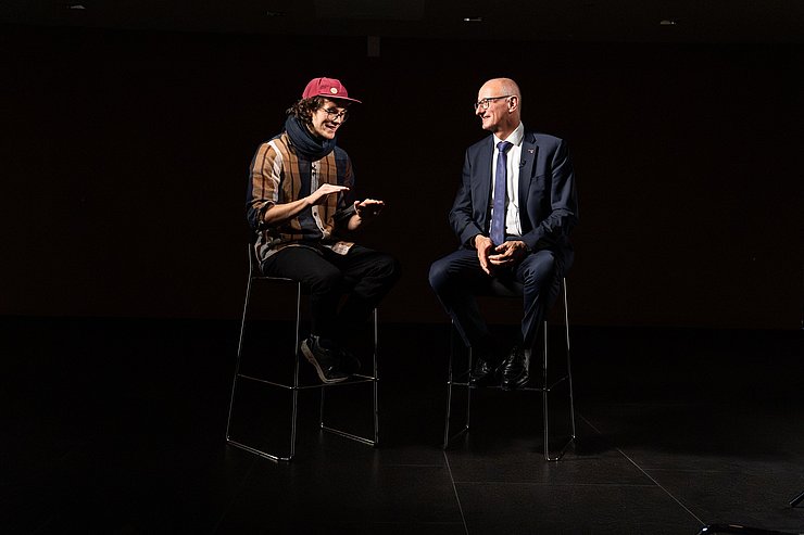 © Land Tirol/Christanell Mattle und Hecher sprechend