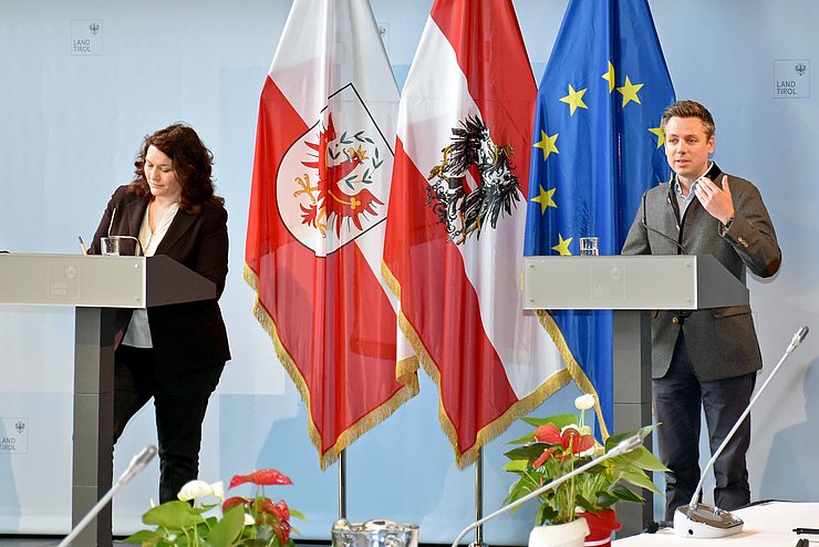 Geschäftsführer Florian Phleps: „Werte wie Natur oder Freiheit haben in den vergangenen Jahren deutlich an Bedeutung gewonnen. Dieser Trend hat sich aktuell nochmals verstärkt. Das Angebot der Naturparke passt da ideal dazu und bildet einen Schwerpunkt unserer Sommerkommunikation 2020.“