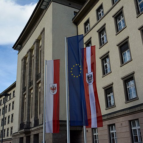 Eine Information des Landes Tirol