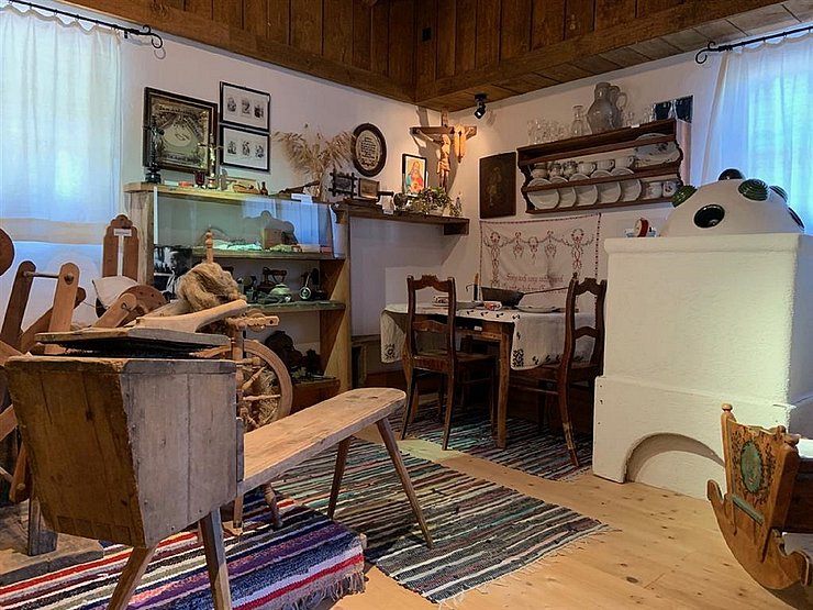Blick in die Stube des "Dorfmuseums Rietz".