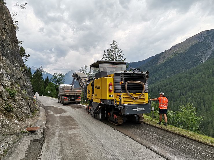 L 21 Schwarzbrunnen Teil 1  - Fräsarbeiten 