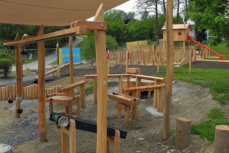 Ein Projekt, das im Rahmen der Dorferneuerung und Lokalen Agenda 21 gefördert wurde, ist der Spielplatz in Oberndorf in Tirol