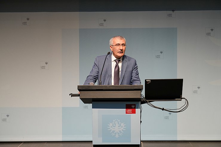 Abdullah Takim bei seinem Fachvortrag im Großen Saal