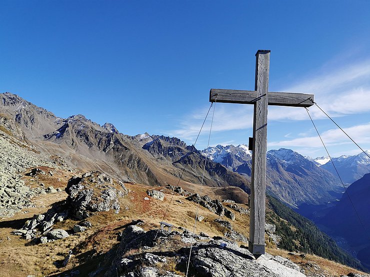 © Benedikt Kolp Gipfelkreuz am Schwarzenberg