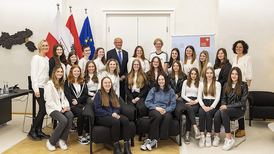 © Land Tirol/Die Fotografen "Frag den LH" im März