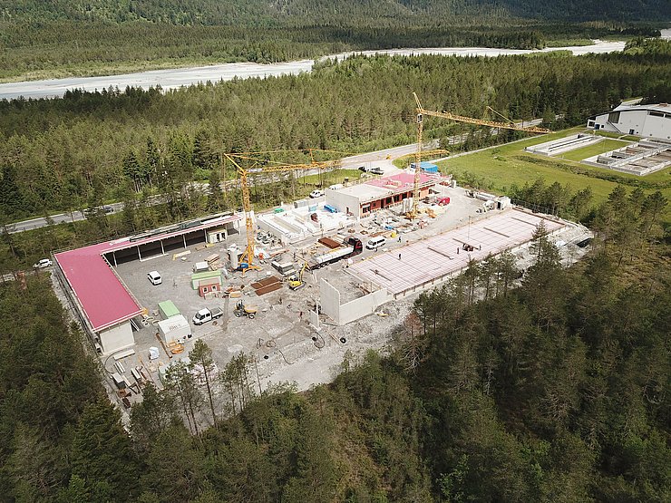 Die neue Straßenmeisterei in Stanzach nimmt langsam Formen an …