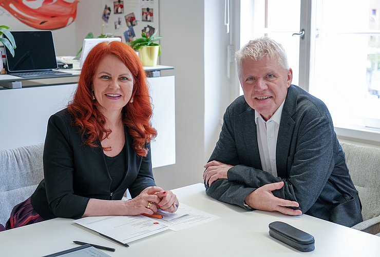 Bei einem gemeinsamen Arbeitsgespräch im Landhaus tauschten sich LRin Hagele und der designierte Rektor zur medizinischen Ausbildung und dem Forschungsstandort Innsbruck aus.