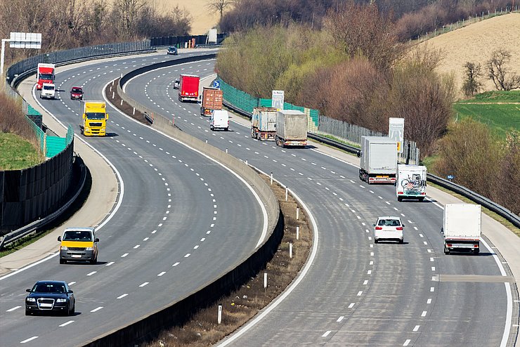 Lastwagen auf der Autobahn