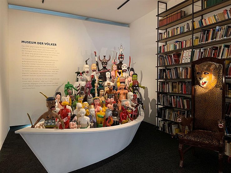 Blick in die Ausstellung im "Museum der Völker"