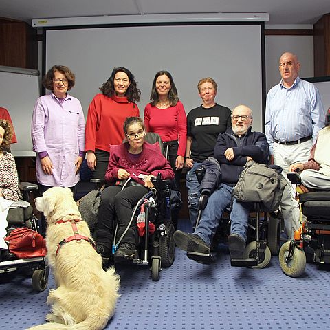 LHStvin Ingrid Felipe diskutierte im Monitoringausschuss unter der Leitung von Isolde Kafka (vierte von links) über die Mobilitätsanliegen von Menschen mit Behinderung.