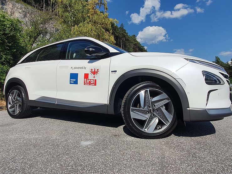 Mit einem Wasserstoff-Auto der neuen Generation sollen die TirolerInnen eine neue Form der Mobilität erfahren können. 