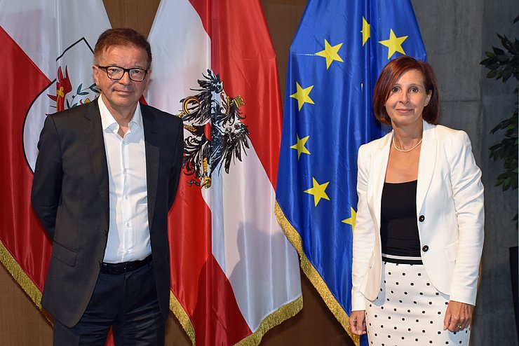 Rudolf Anschober, Bundesminister für Soziales, Gesundheit und Pflege, und Soziallandesrätin Gabriele Fischer. 