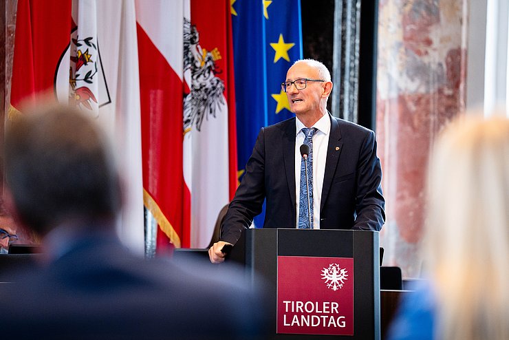 Tirols Landeshauptmann Anton Mattle ließ die Entwicklung der Südtiroler Selbstverwaltung Revue passieren.