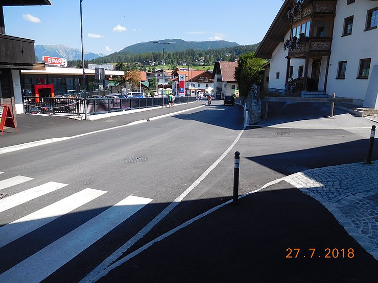 Bauschnitt 1: Fertige Asphalttragschichten Blickrichtung nach Norden 