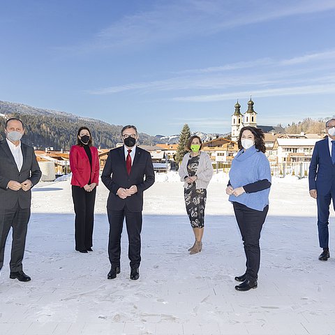 Gruppenfoto im Freien