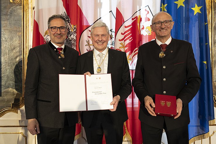 Gruppenfoto mit Reisch. 