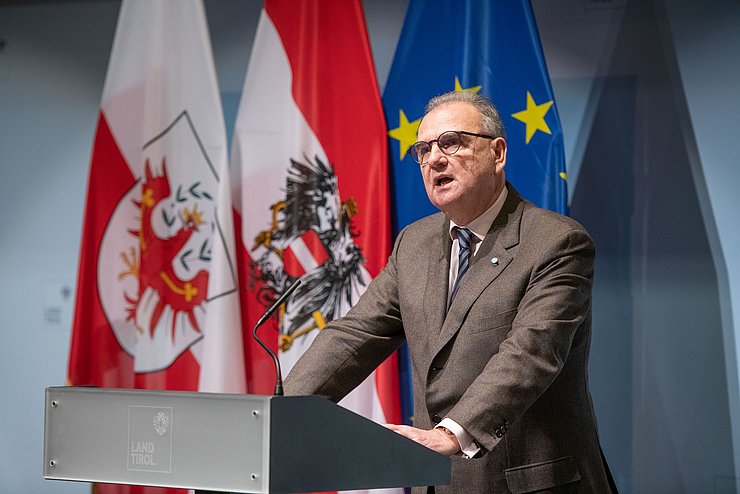 "Die REDUCE-Studie stellt die Basis für weitere spannende, wissenschaftliche Fragestellungen dar", hob Wolfgang Fleischhacker, Rektor der Med Uni Innsbruck hervor. 