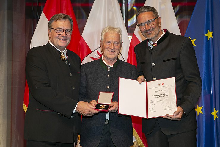 Franz Herzog aus Matrei i.O. wurde heute für seine Verdienste um das Musik- und Kulturwesen geehrt.