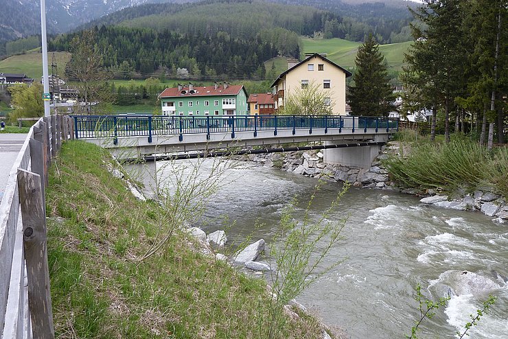 Brücke nach Mühlen nachher