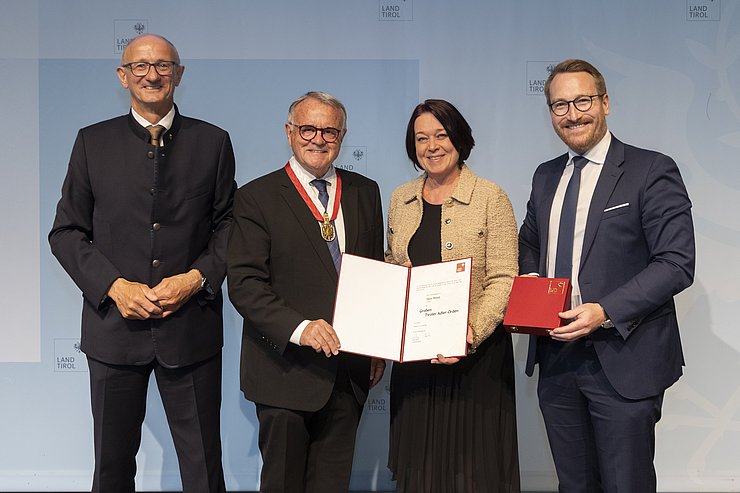 Foto mit dem Geehrten.