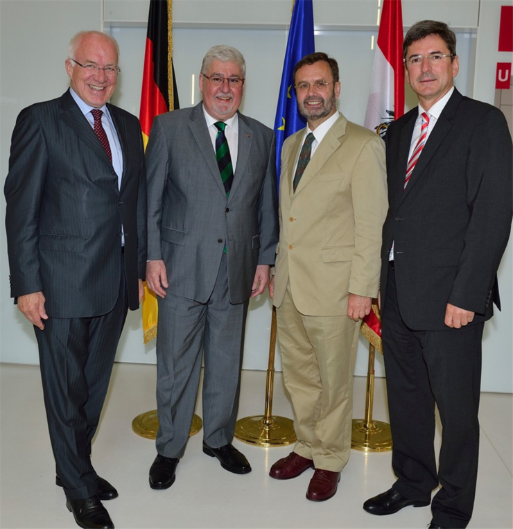 v.l. Herwig van Staa (Tirol), Joachim Mertes (Rheinland-Pfalz), Hans Penz (Niederösterreich) und Andreas Kiefer, Generalsekretär, Kongress der Gemeinden und Regionen des Europarates