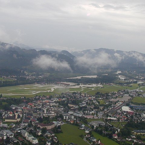 Bild von oben mit Blick auf die Reuttener Lüss.