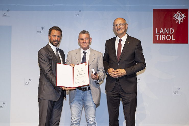 © Land Tirol / Mario Webhofer v.l.n.r. 1. LHStv. Georg Dornauer, Wolfgang Grosch, LH Anton Mattle