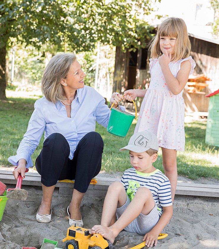 Landesrätin Zoller-Frischauf: „Bei den Spiel-mit-mir-Wochen 2020 erwarten die Kinder Spiel und Spaß bei den verschiedensten Aktivitäten.“ HINWEIS: Dieses Bild ist vor der Coronakrise entstanden.