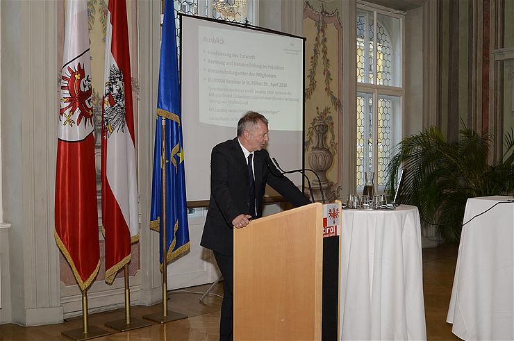 Reinhard Krismer (Direktor des LRH Tirol)