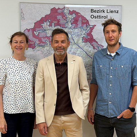 � Land Tirol Angelobung der neuen Gemeindeführung Strassen