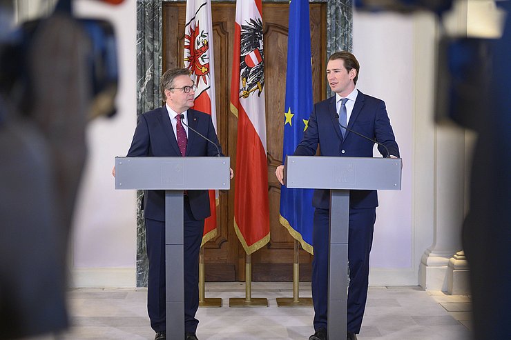 Pressekonferenz mit Landeshauptmann Platter und Bundeskanzler Kurz. Der Bundeskanzler stellte sich hinter die verkehrsgeplagte Tiroler Bevölkerung und sicherte Landeshauptmann Platter seine vollste Unterstützung zu.