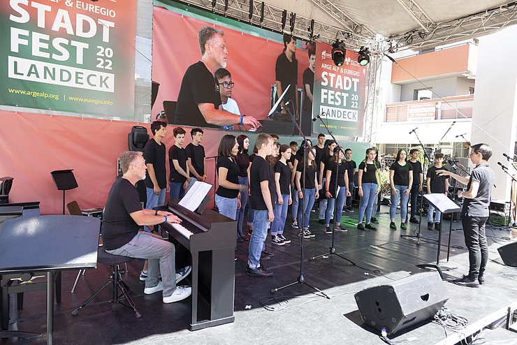 Musikgruppe auf der Bühne