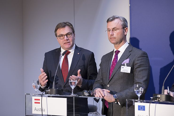 LH Günther Platter (links) und der österreichische Verkehrsminister Norbert Hofer bei der Pressekonferenz des heutigen Brenner-Transit-Gipfels.