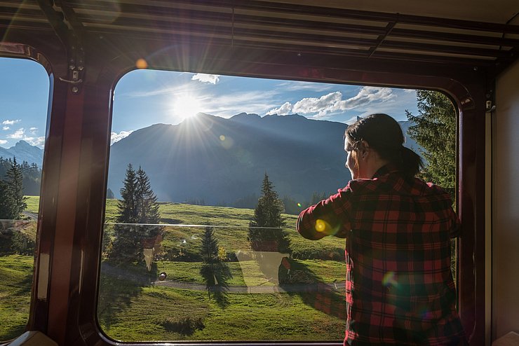 Junge Erwachsene zwischen 18 und 27 Jahren aus dem Alpenraum können sich für eines von 100 „Yoalin“-Tickets bewerben.