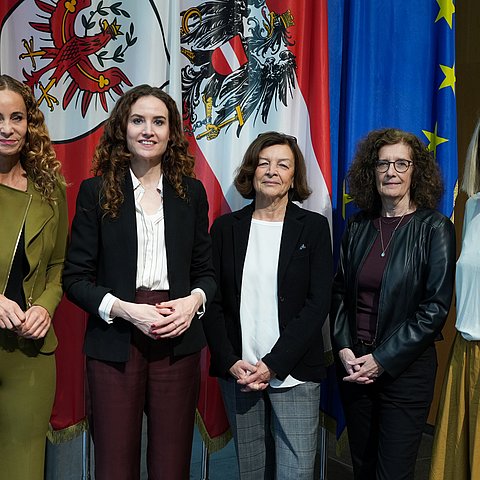 16. Tiroler Integrationsenquete: Wege aus der Einsamkeit finden