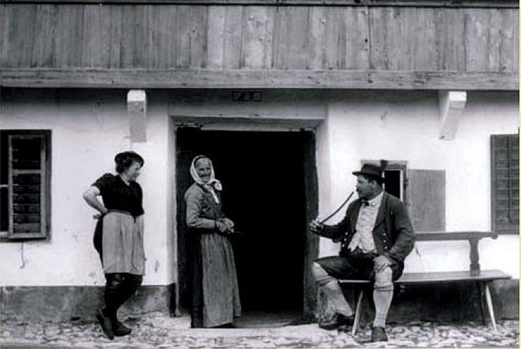 Foto von Haushälterin im "Metzgerhaus"