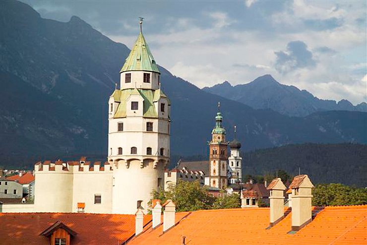 Außenansicht des Münzerturms der "Münze Hall"