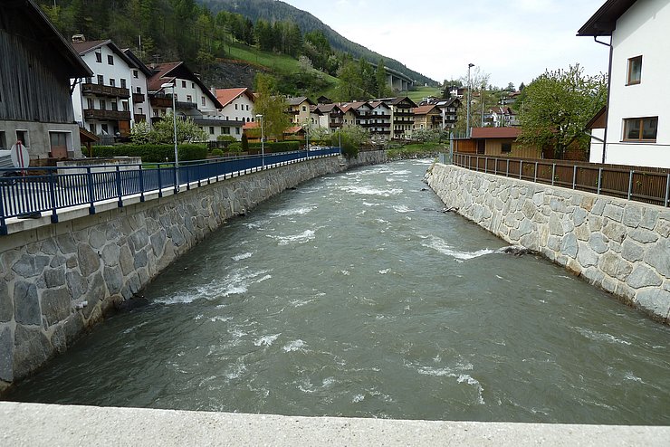 Bereich bachabwärts Bergsteinbrücke