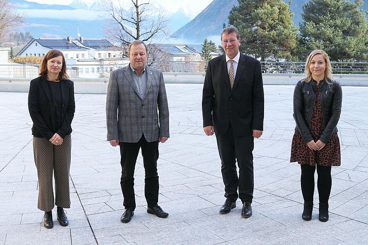 BH Eva Loidhold, Bürgermeister-Stellvertreter Edmund Schöpf, Bürgermeister Jakob Wolf und Gemeinderevisorin Nicole Möderle