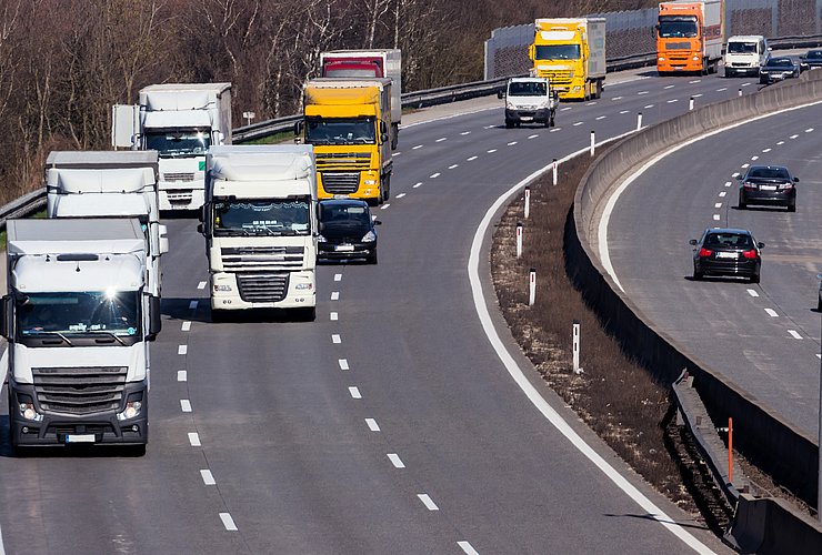 Lastwagen auf der Autobahn