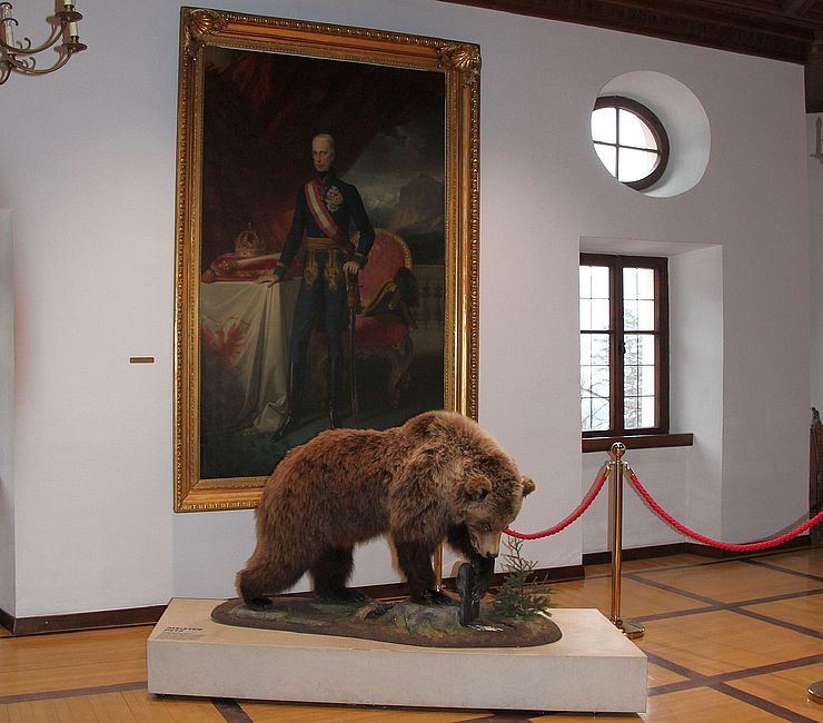 Innenansicht des "Museums Weiherburg" in Innsbruck.